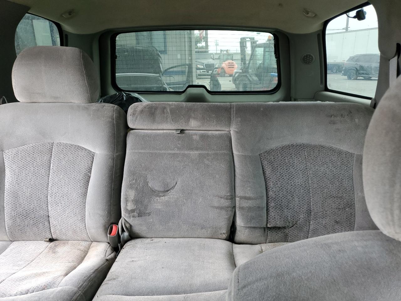 2001 Chevrolet Tahoe C1500 VIN: 1GNEC13T01R152437 Lot: 70781245