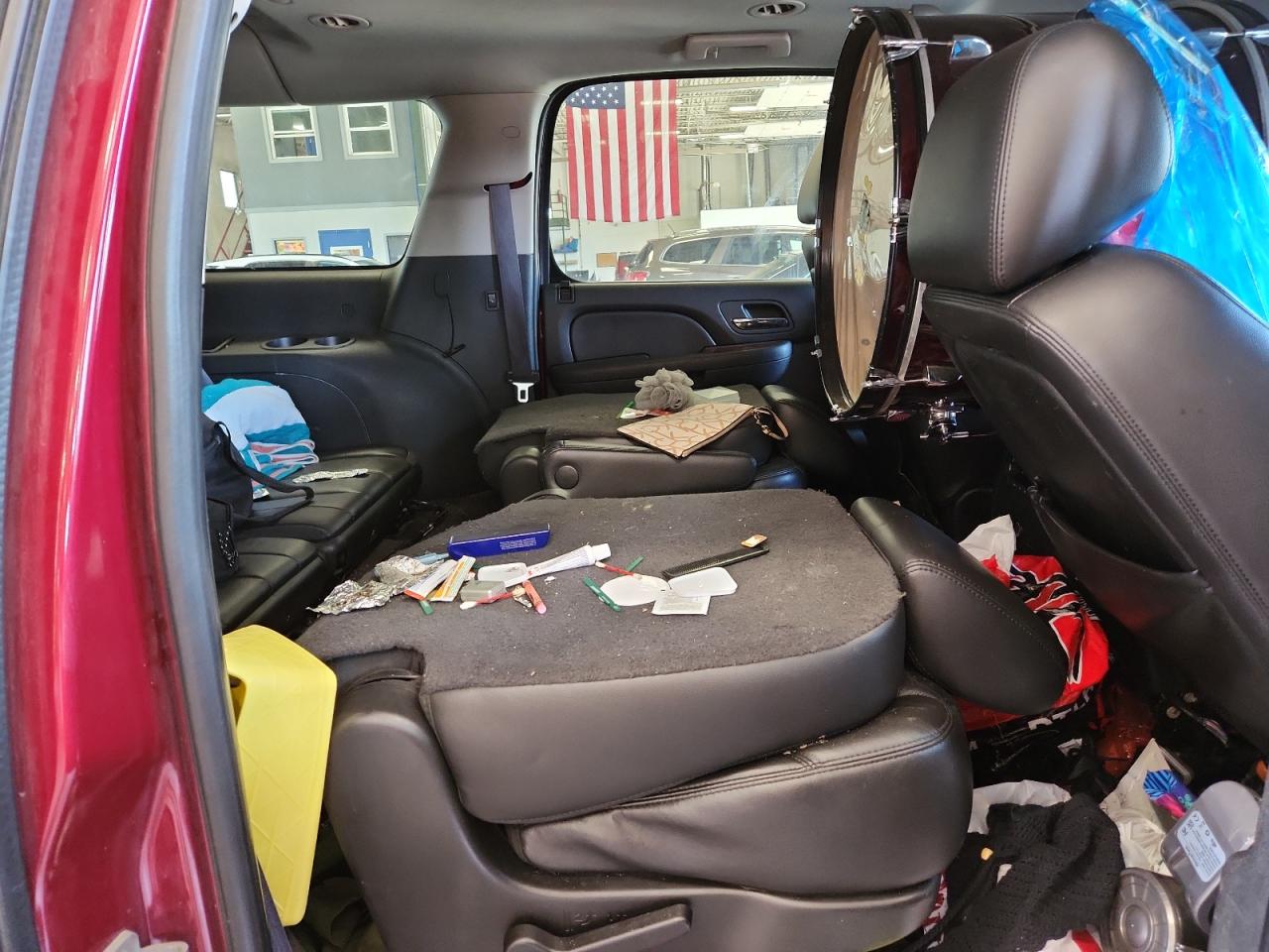 2011 Chevrolet Suburban K1500 Lt VIN: 1GNSKJE30BR253627 Lot: 63572355