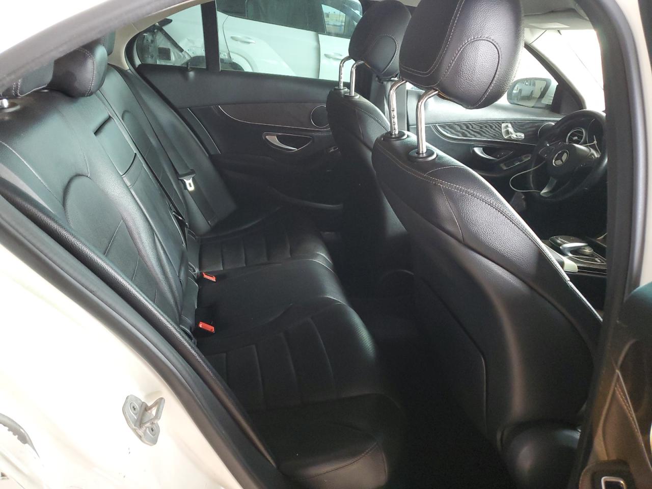 2015 Mercedes-Benz C 300 VIN: 55SWF4JB4FU063143 Lot: 65009035