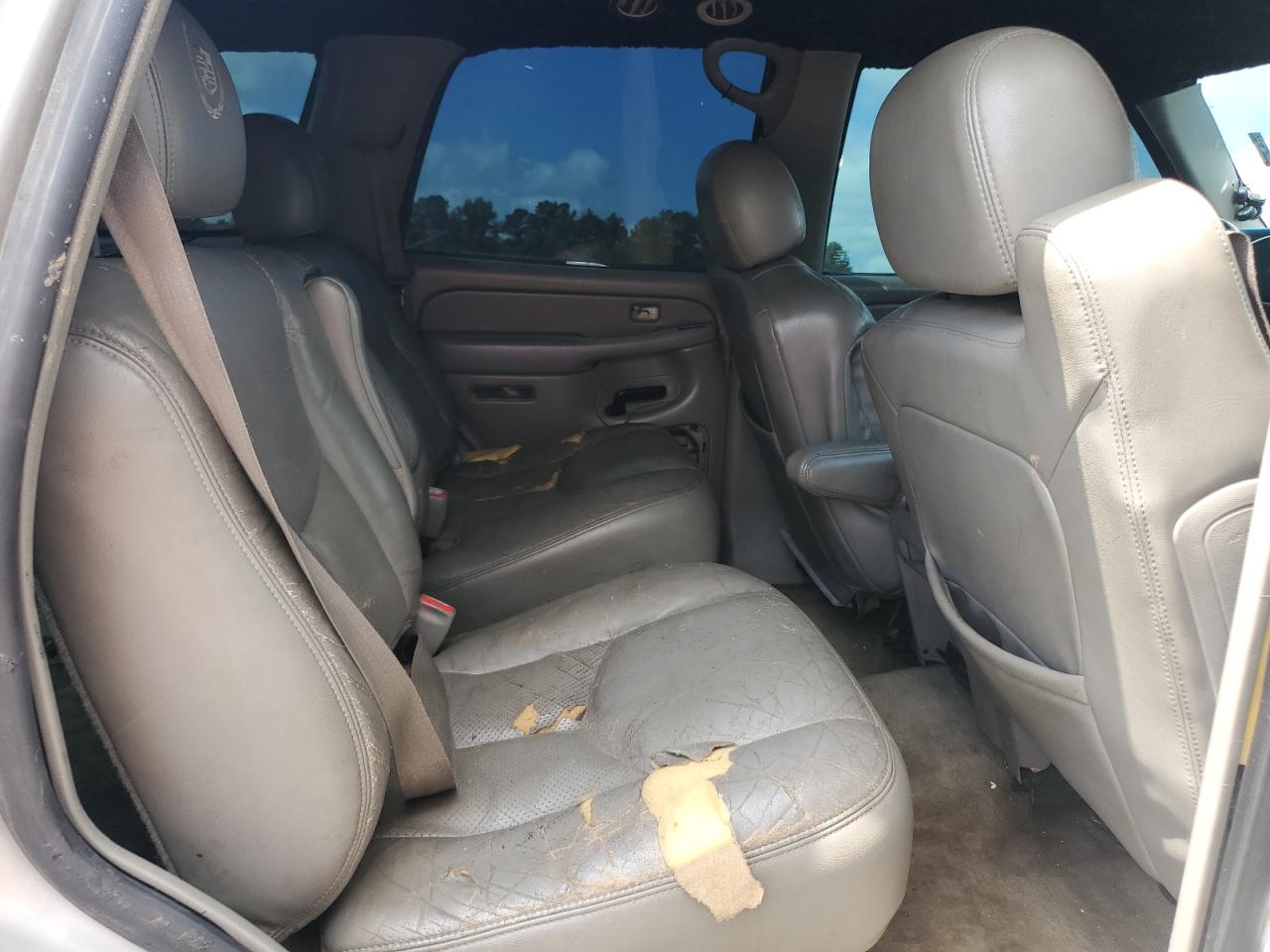 2005 GMC Yukon VIN: 1GKEC13V65J182626 Lot: 63500175