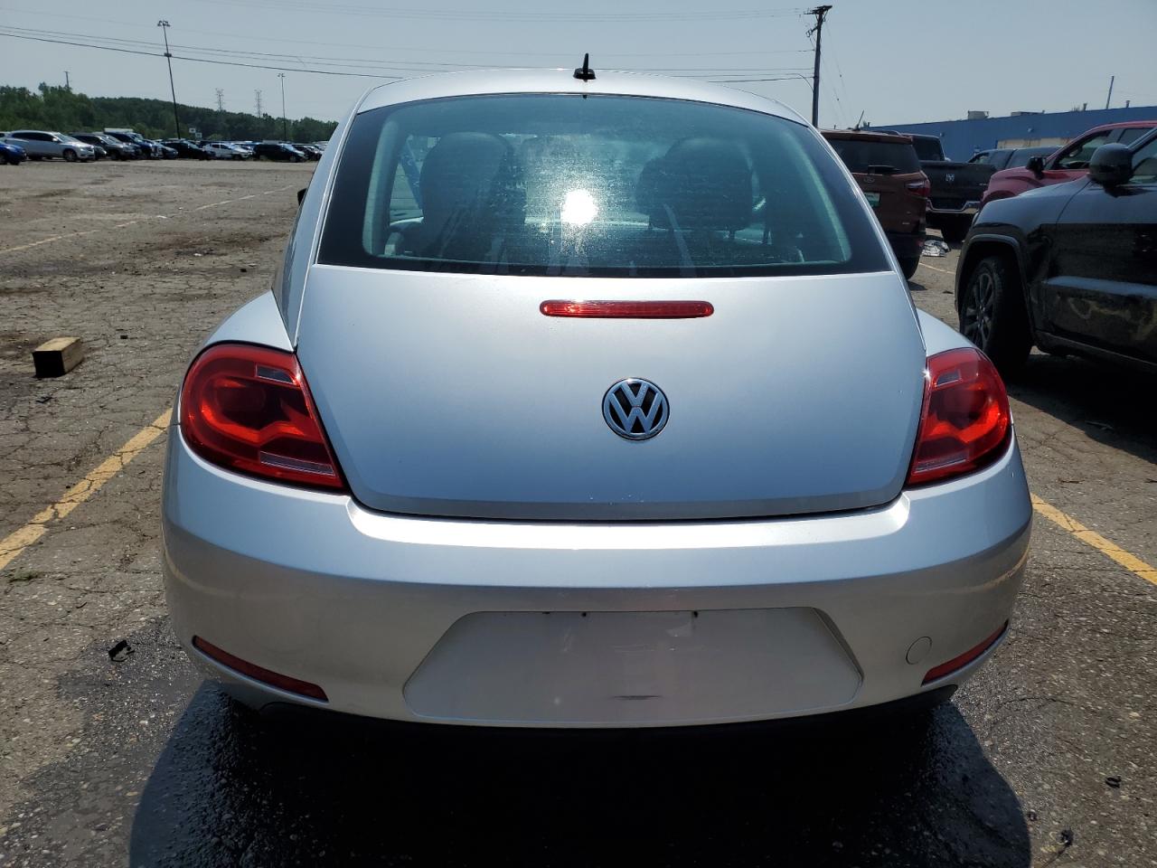 2012 Volkswagen Beetle VIN: 3VWJP7AT7CM601261 Lot: 64007855