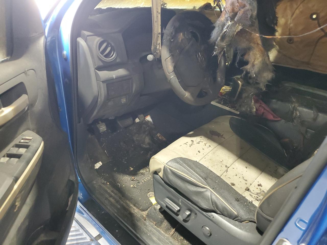 2017 Toyota Tundra Crewmax Sr5 VIN: 5TFDY5F10HX645404 Lot: 64036485