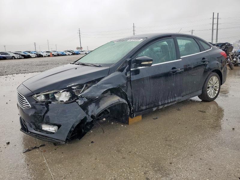  FORD FOCUS 2017 Black