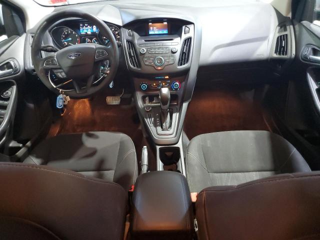 Hatchbacks FORD FOCUS 2016 Srebrny