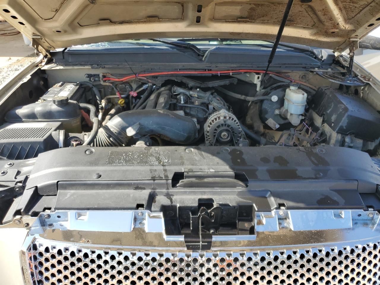 2007 GMC Yukon VIN: 1GKFC13J27R242858 Lot: 64682825