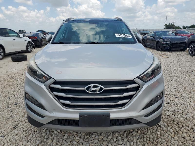  HYUNDAI TUCSON 2018 Srebrny