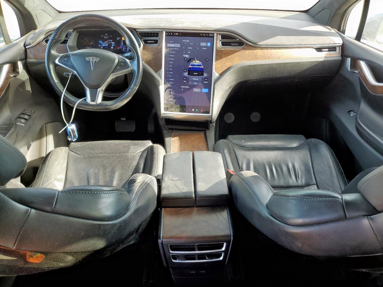 2016 Tesla Model X VIN: 5YJXCBE2XGF015936 Lot: 65657765