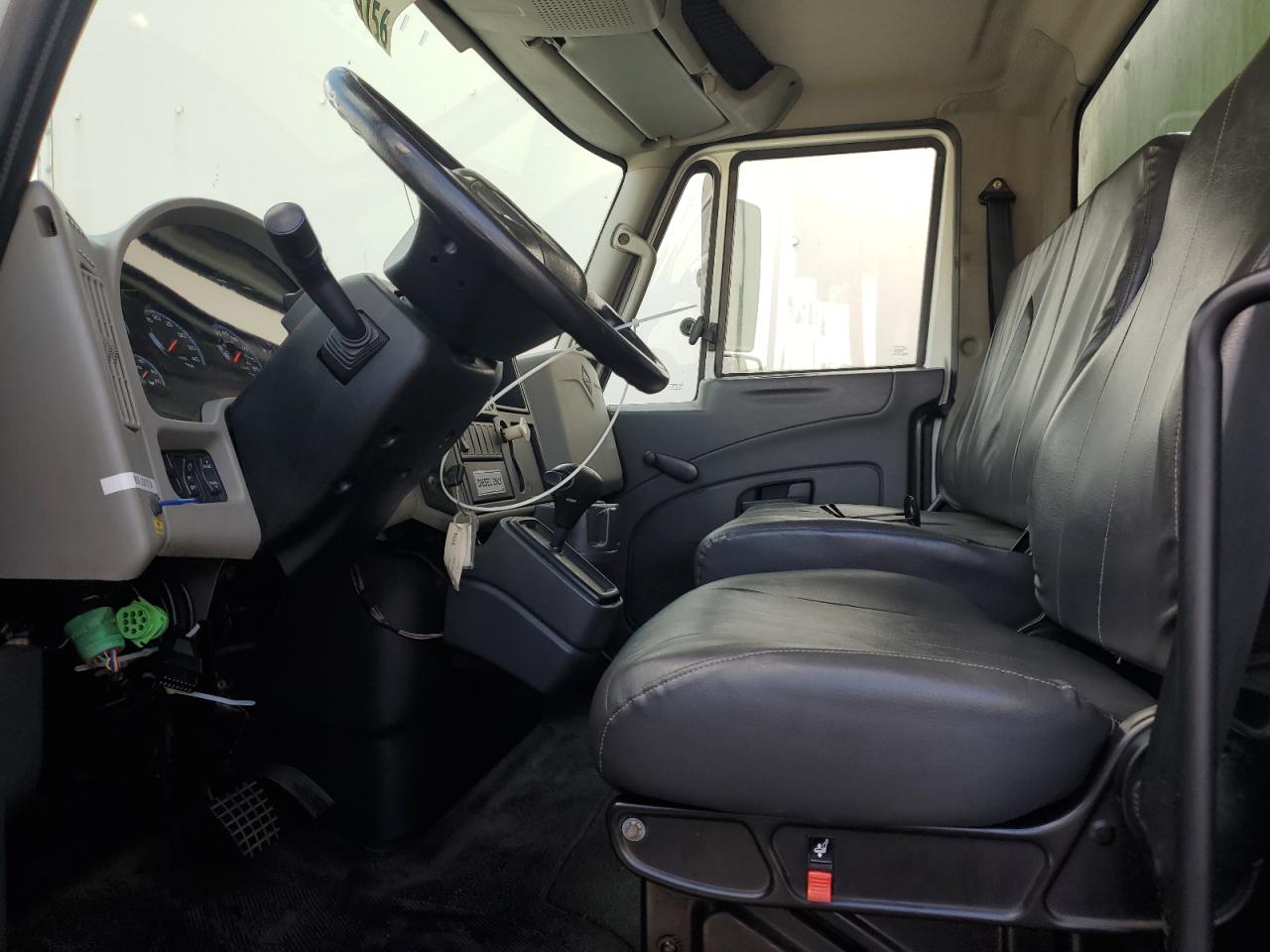 2014 International 4000 4300 - Trucks Semi Truck VIN: 3HAMMAAL1EL489082 Lot: 63494315