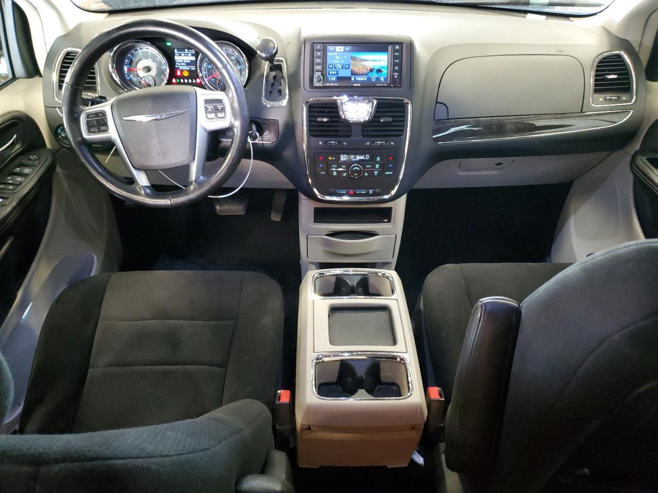 2011 Chrysler Town & Country Touring VIN: 2A4RR5DG9BR723589 Lot: 64759205