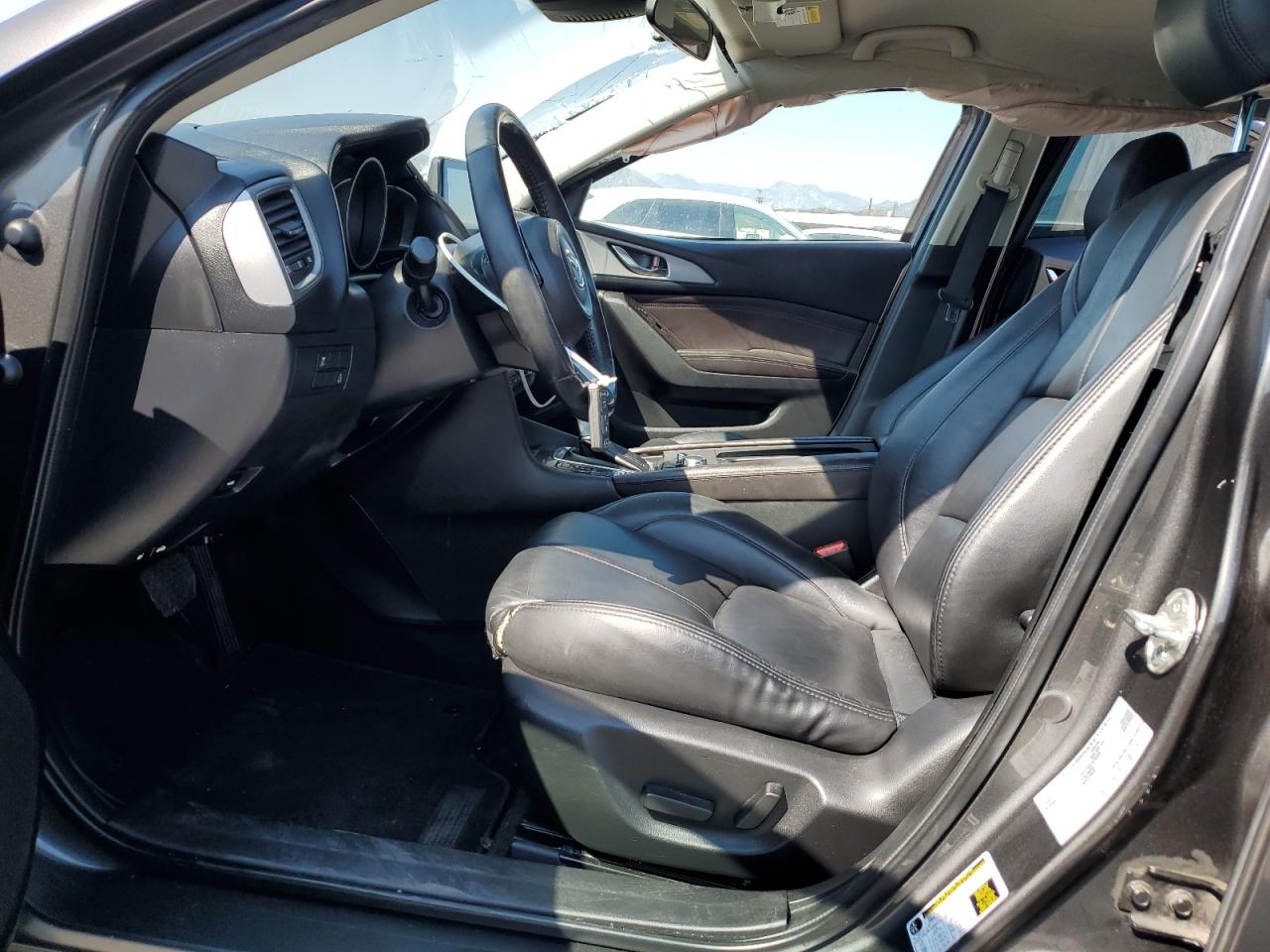 2018 Mazda 3 Touring VIN: 3MZBN1V33JM184431 Lot: 65204745