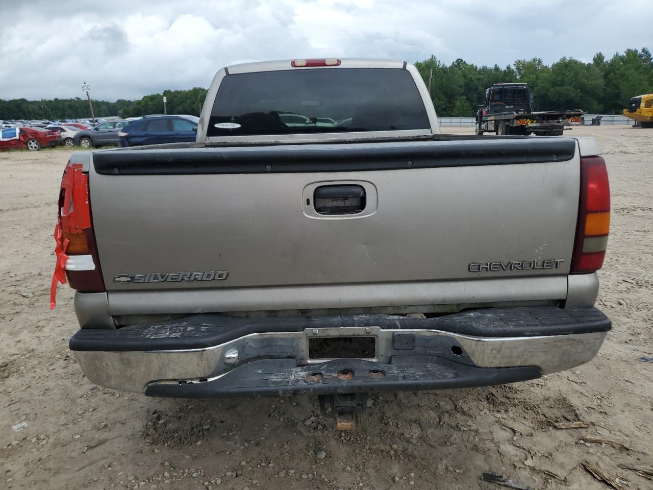 2000 Chevrolet Silverado C1500 VIN: 2GCEC19T1Y1228279 Lot: 63316005