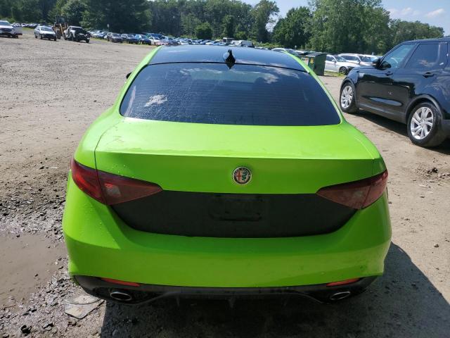  ALFA ROMEO GIULIA 2018 Green