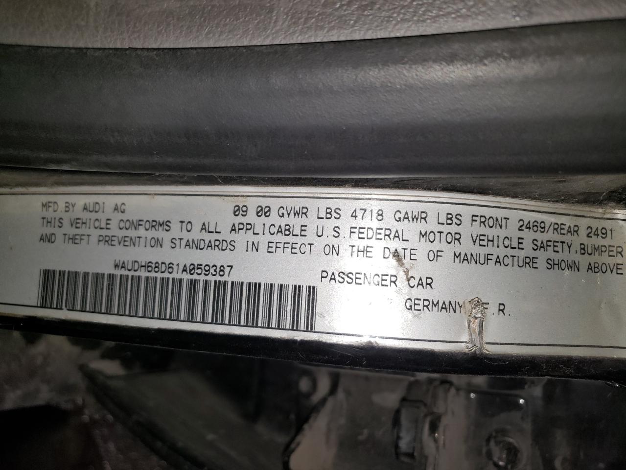 2001 Audi A4 2.8 Quattro VIN: WAUDH68D61A059387 Lot: 64337815