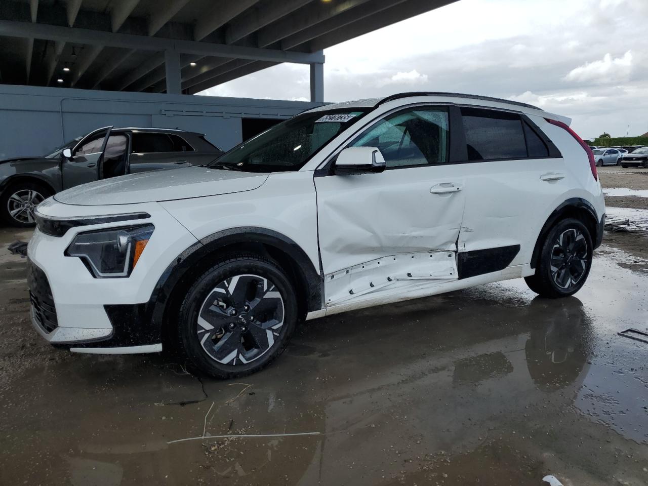 2024 Kia Niro Wind VIN: KNDCR3L13R5094688 Lot: 65278735