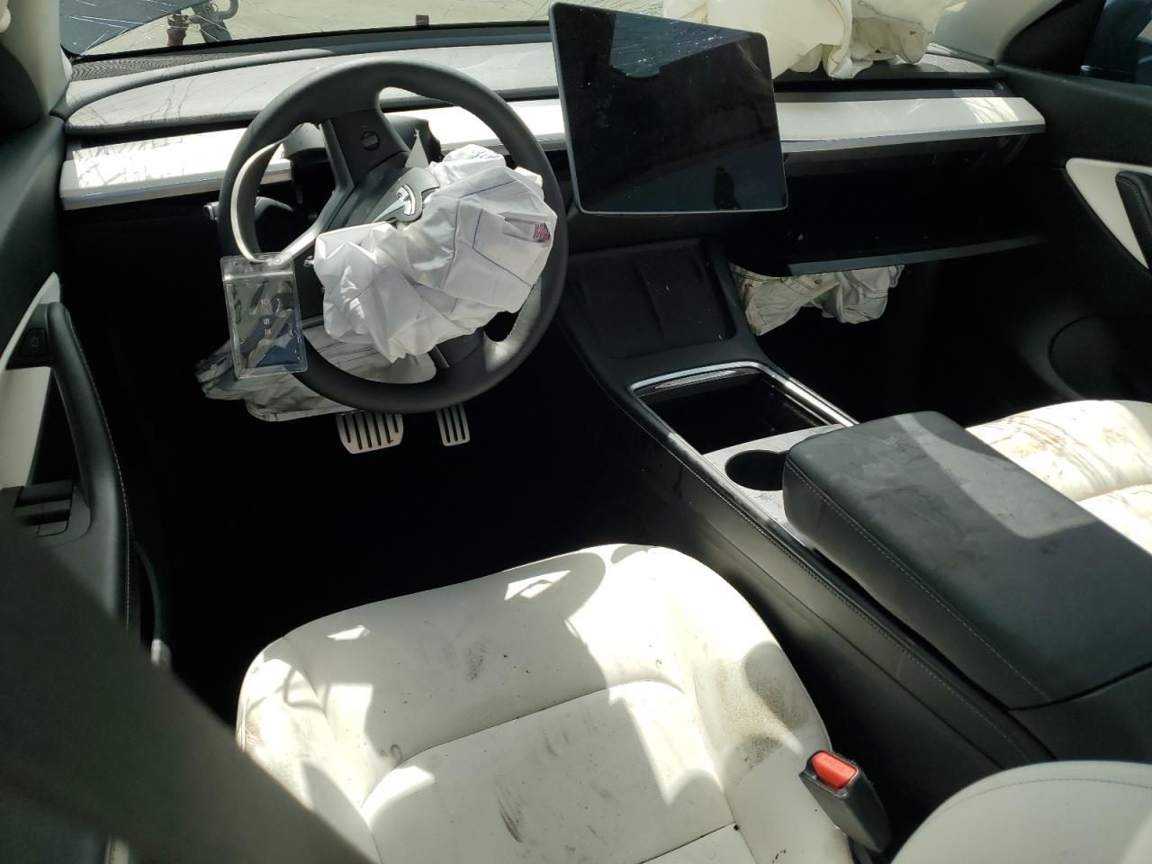 2022 Tesla Model Y VIN: 7SAYGDEF7NF366990 Lot: 66328255