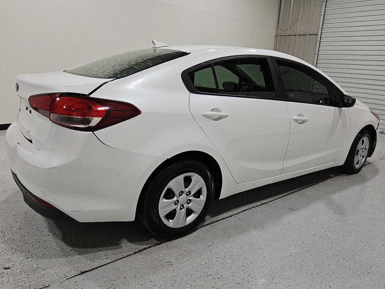 2018 Kia Forte Lx VIN: 3KPFL4A78JE219740 Lot: 62765015