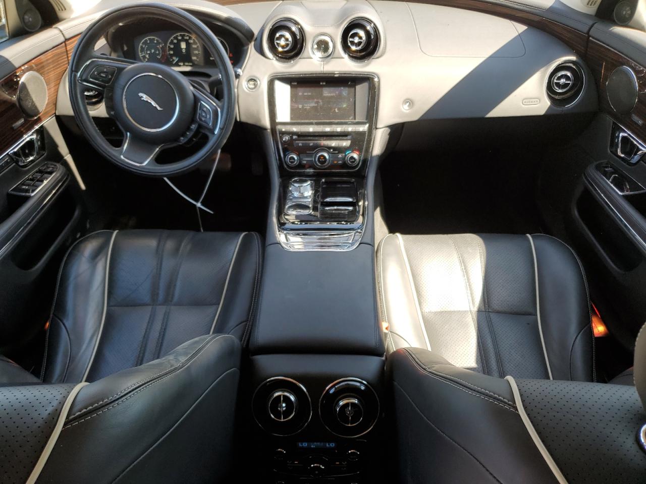 2016 Jaguar Xj VIN: SAJWA1C7XG8V98164 Lot: 65224405