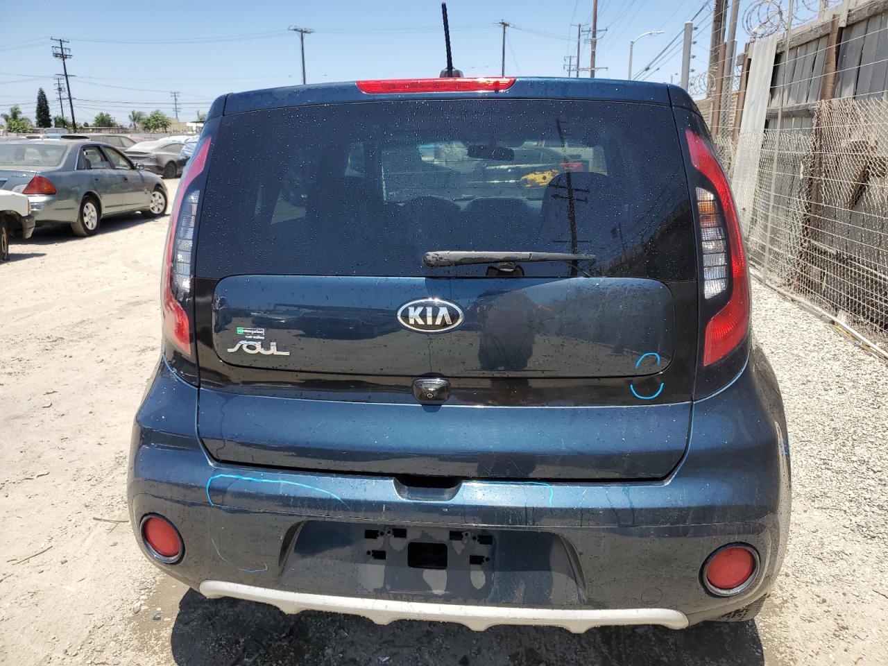 2019 Kia Soul + VIN: KNDJP3A57K7662597 Lot: 63118125
