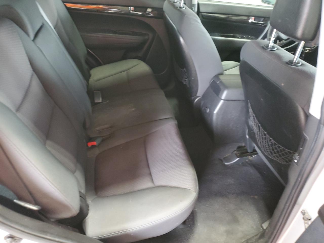 2011 Kia Sorento Base VIN: 5XYKT4A15BG177381 Lot: 65008645