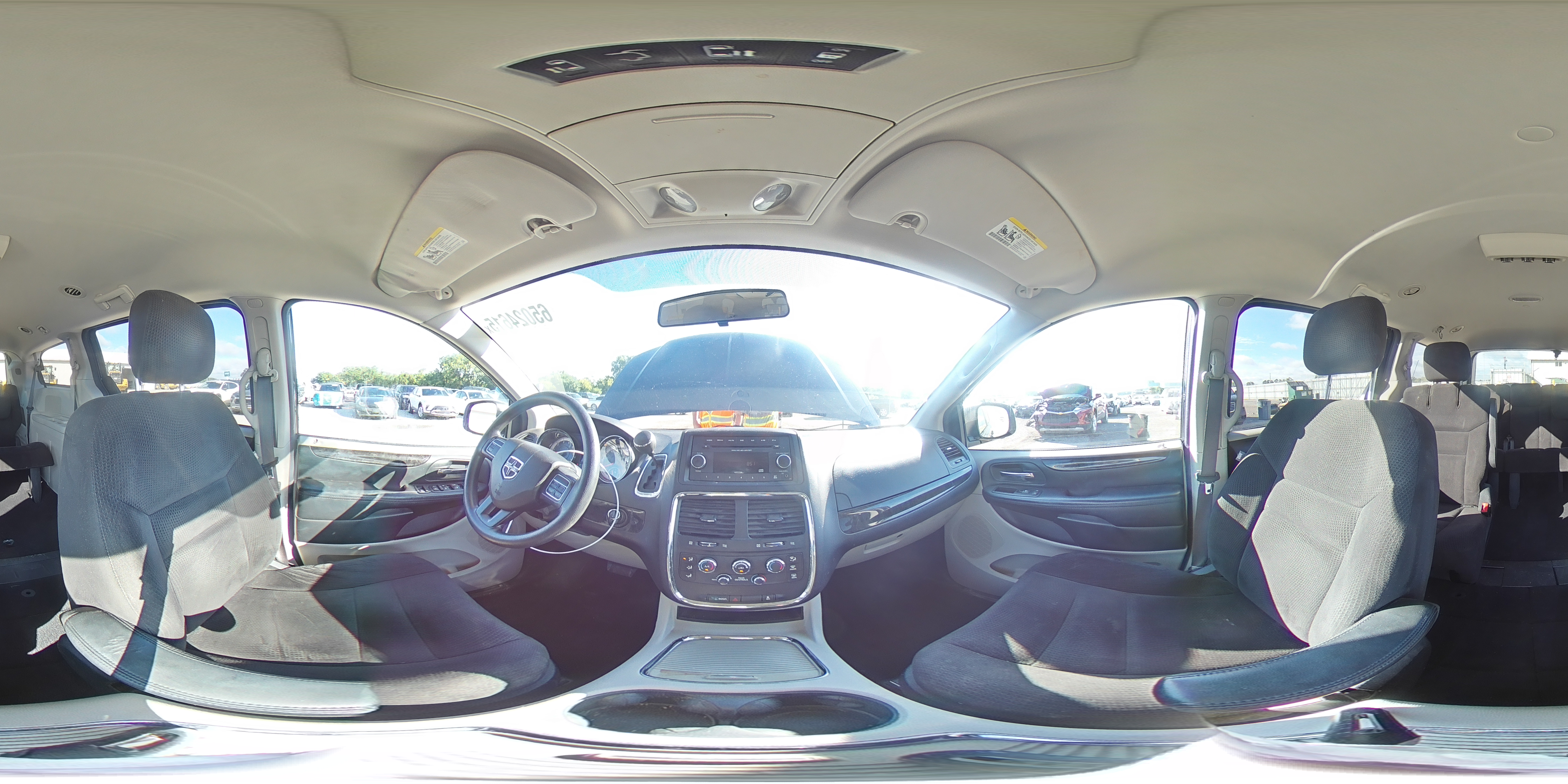2015 Dodge Grand Caravan Sxt VIN: 2C4RDGCG2FR606721 Lot: 65024615