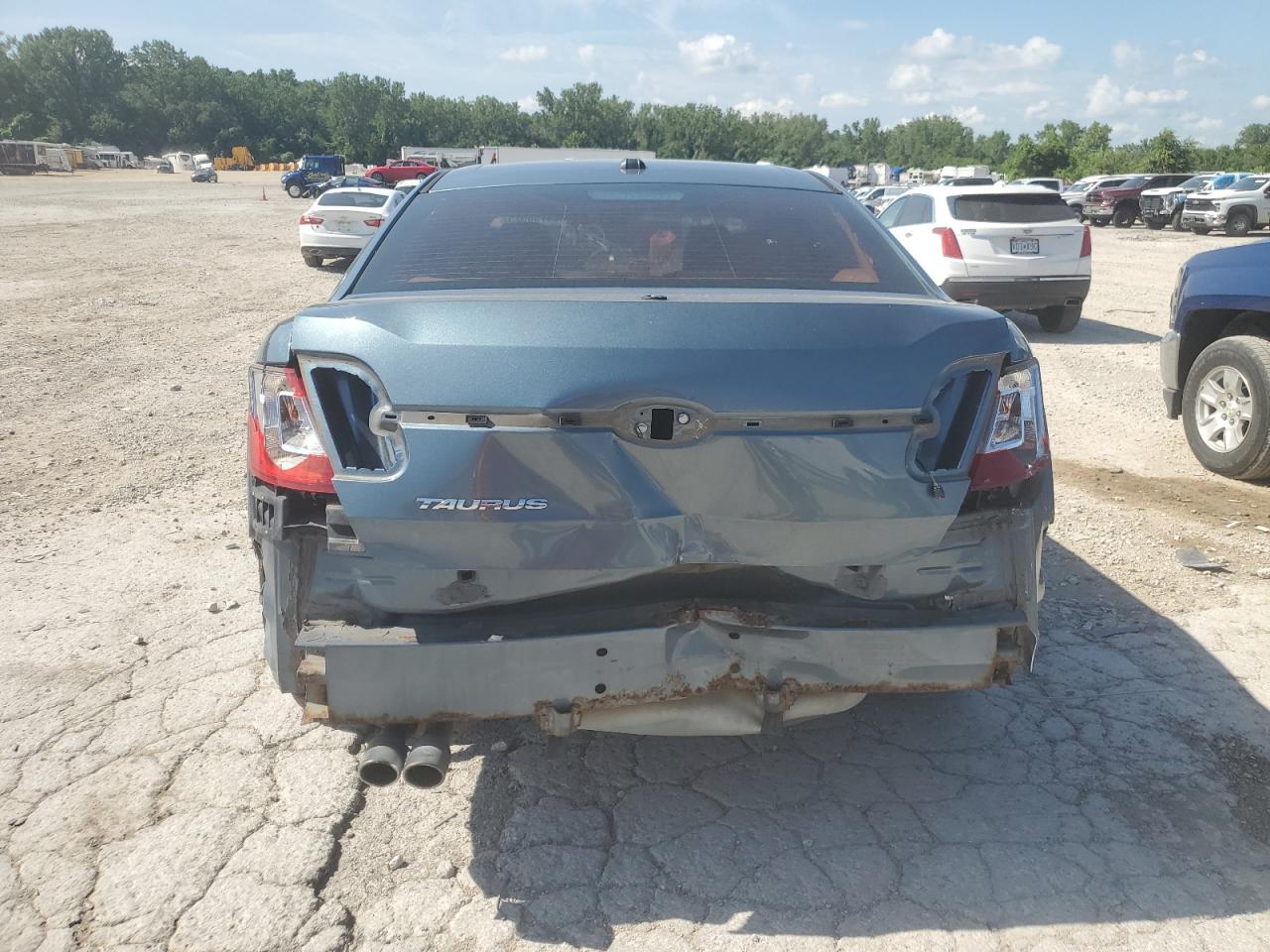 2010 Ford Taurus Se VIN: 1FAHP2DW3AG136789 Lot: 64793525