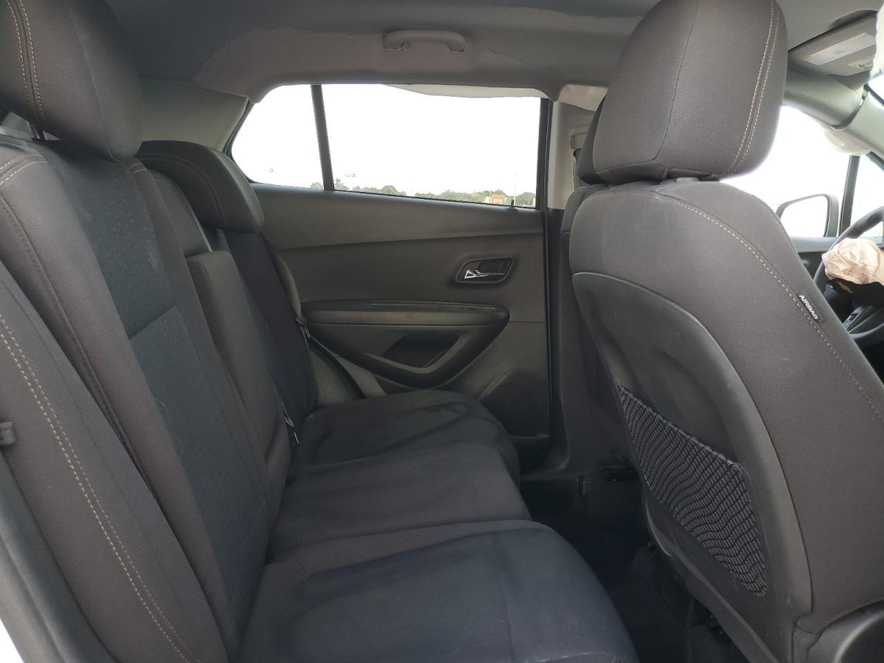 2020 Chevrolet Trax Ls VIN: KL7CJKSBXLB015971 Lot: 65045425