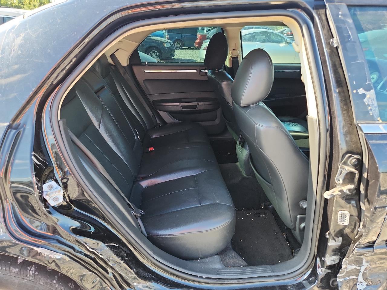 2010 Chrysler 300 Touring VIN: 2C3CA5CV7AH209543 Lot: 65643645