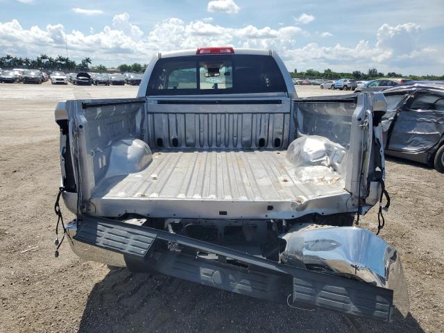 Pickups TOYOTA TUNDRA 2017 Srebrny