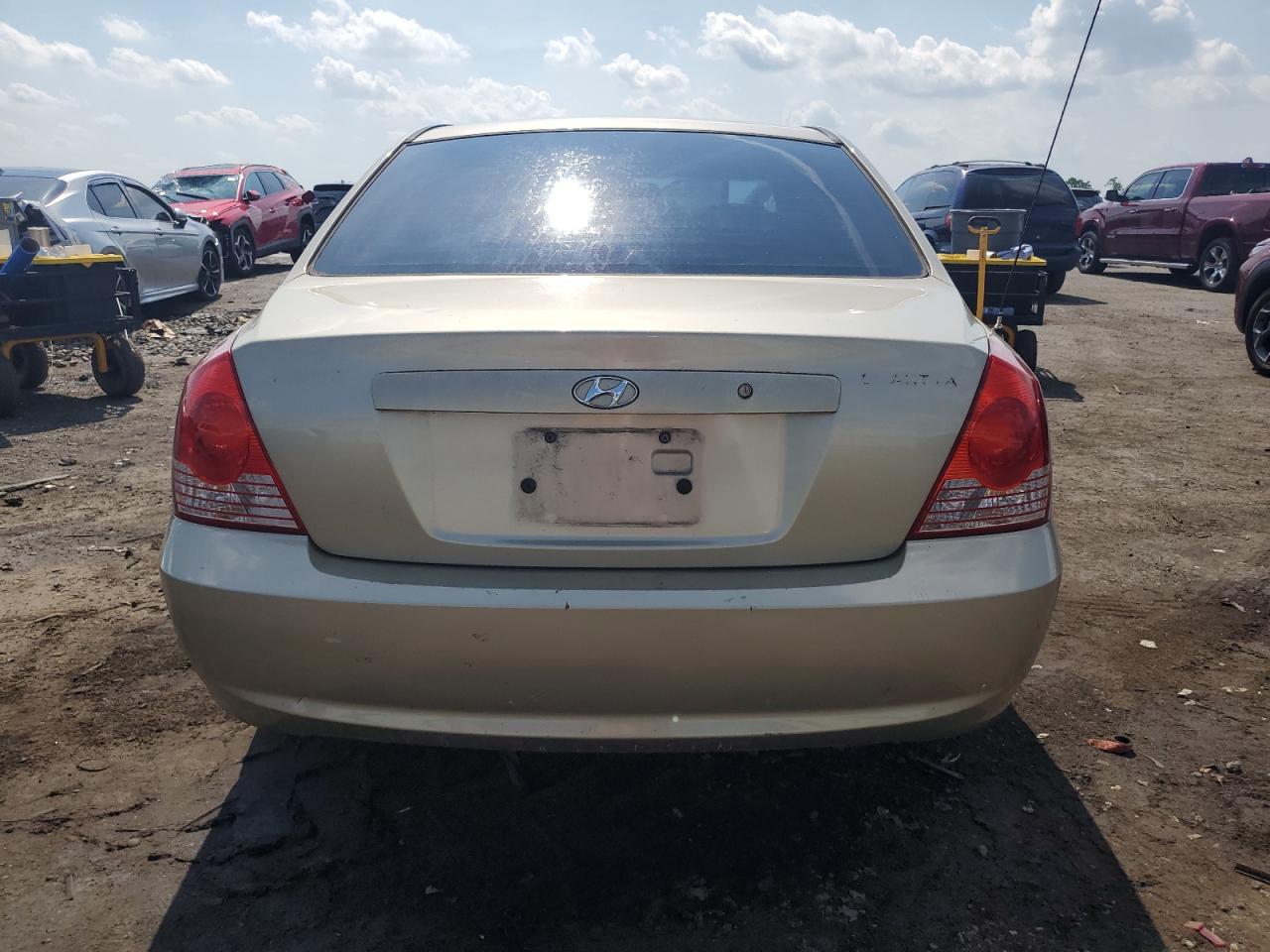 2005 Hyundai Elantra Gls VIN: KMHDN46D05U126245 Lot: 63539965