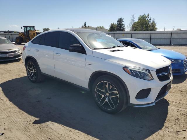Parquets MERCEDES-BENZ GLE-CLASS 2016 Biały