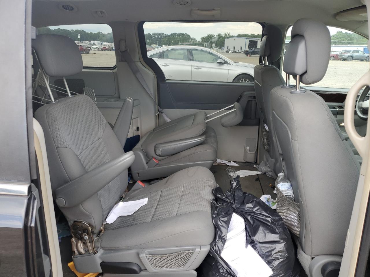 2010 Chrysler Town & Country Touring VIN: 2A4RR5D10AR491250 Lot: 64811215