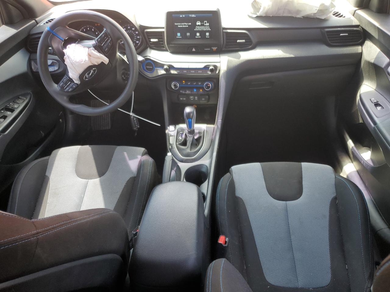 2020 Hyundai Veloster Base VIN: KMHTG6AFXLU027939 Lot: 64128105