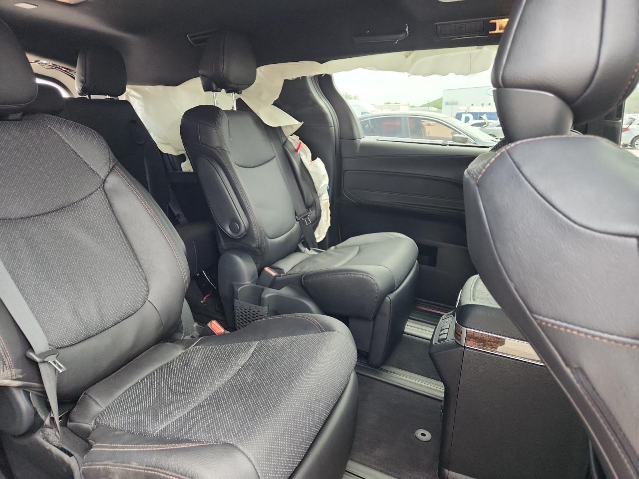 2025 Toyota Sienna Limited VIN: 5TDESKFC2SS196861 Lot: 63494525