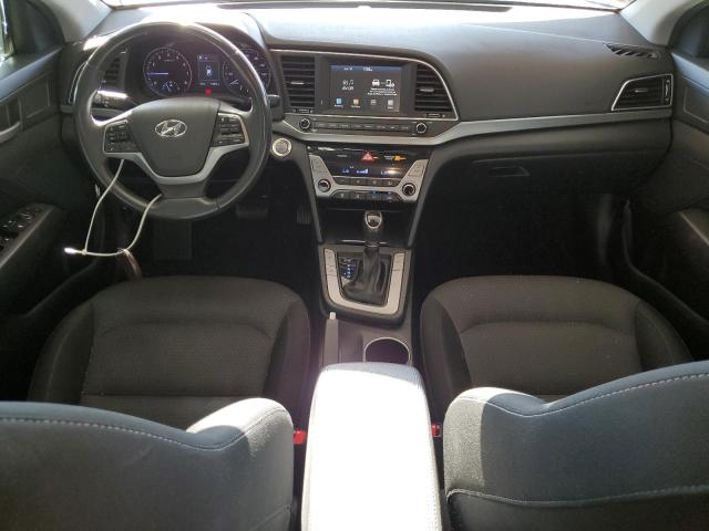  HYUNDAI ELANTRA 2017 Серебристый