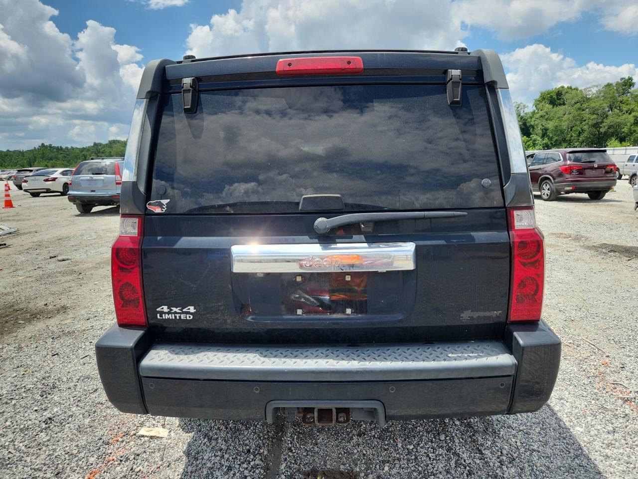 2008 Jeep Commander Limited VIN: 1J8HG58N58C151107 Lot: 64898595