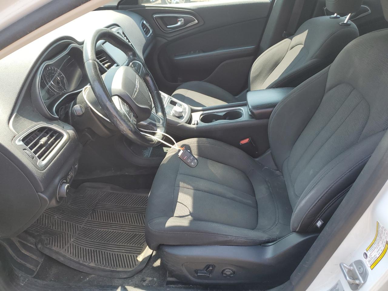 2015 Chrysler 200 Limited VIN: 1C3CCCAB5FN651100 Lot: 62951945