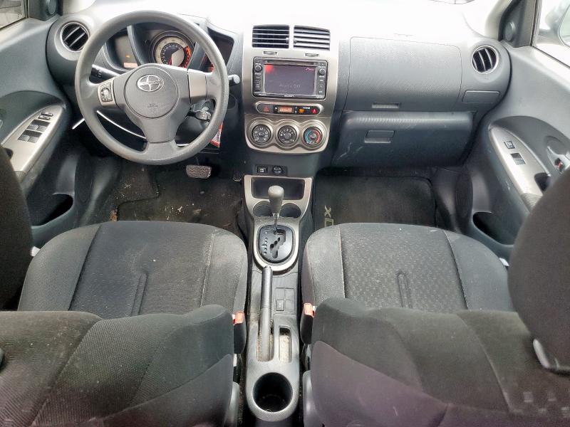 Hatchbacks TOYOTA SCION 2014 Silver
