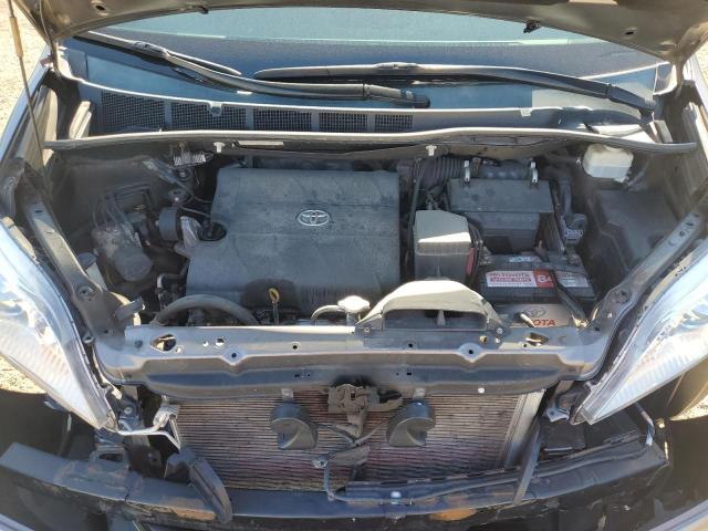 2015 TOYOTA SIENNA LE  