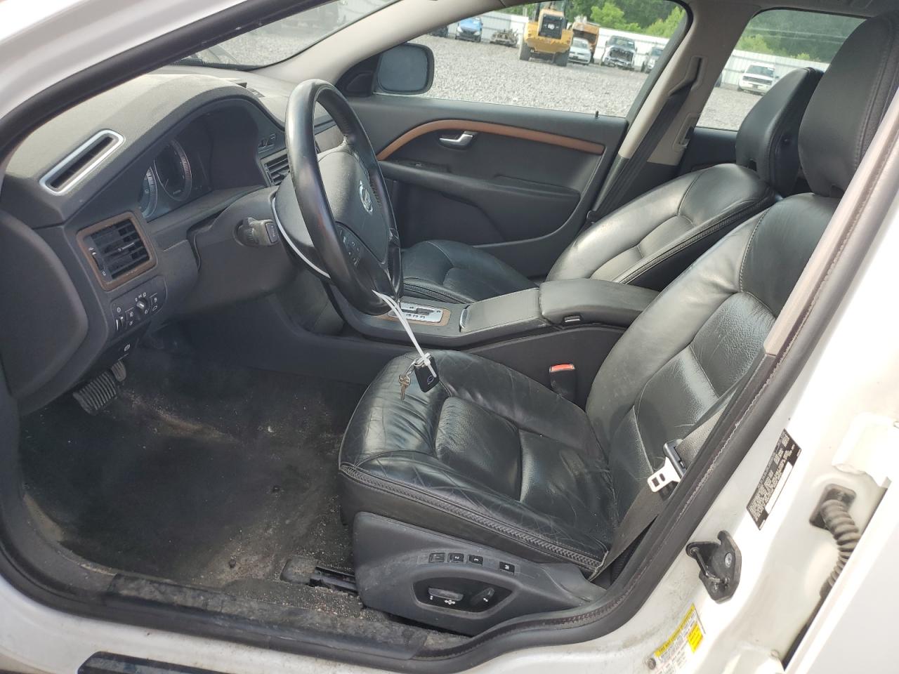 2010 Volvo Xc70 3.2 VIN: YV4960BZ3A1075950 Lot: 63374535