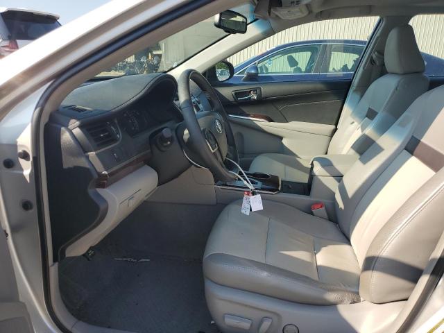  TOYOTA CAMRY 2014 Srebrny