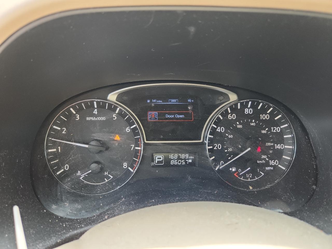 2014 Nissan Pathfinder S VIN: 5N1AR2MM8EC690956 Lot: 64611185