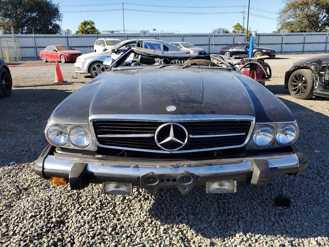 1988 Mercedes-Benz 560 Sl VIN: WDBBA48D4JA075797 Lot: 66413375