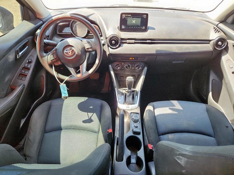  TOYOTA YARIS 2017 Czarny