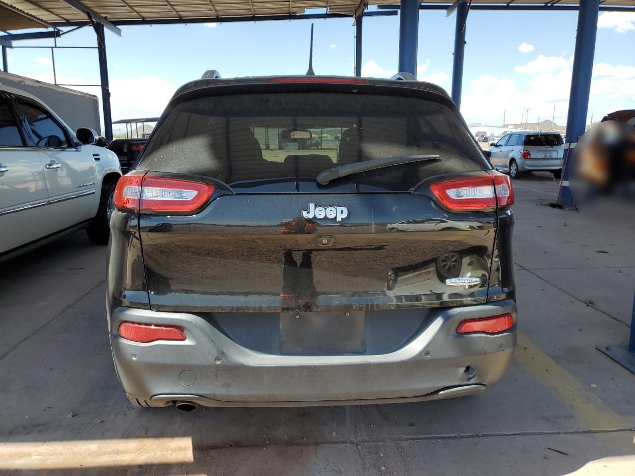 2017 Jeep Cherokee Latitude VIN: 1C4PJLCB4HW667477 Lot: 63696815