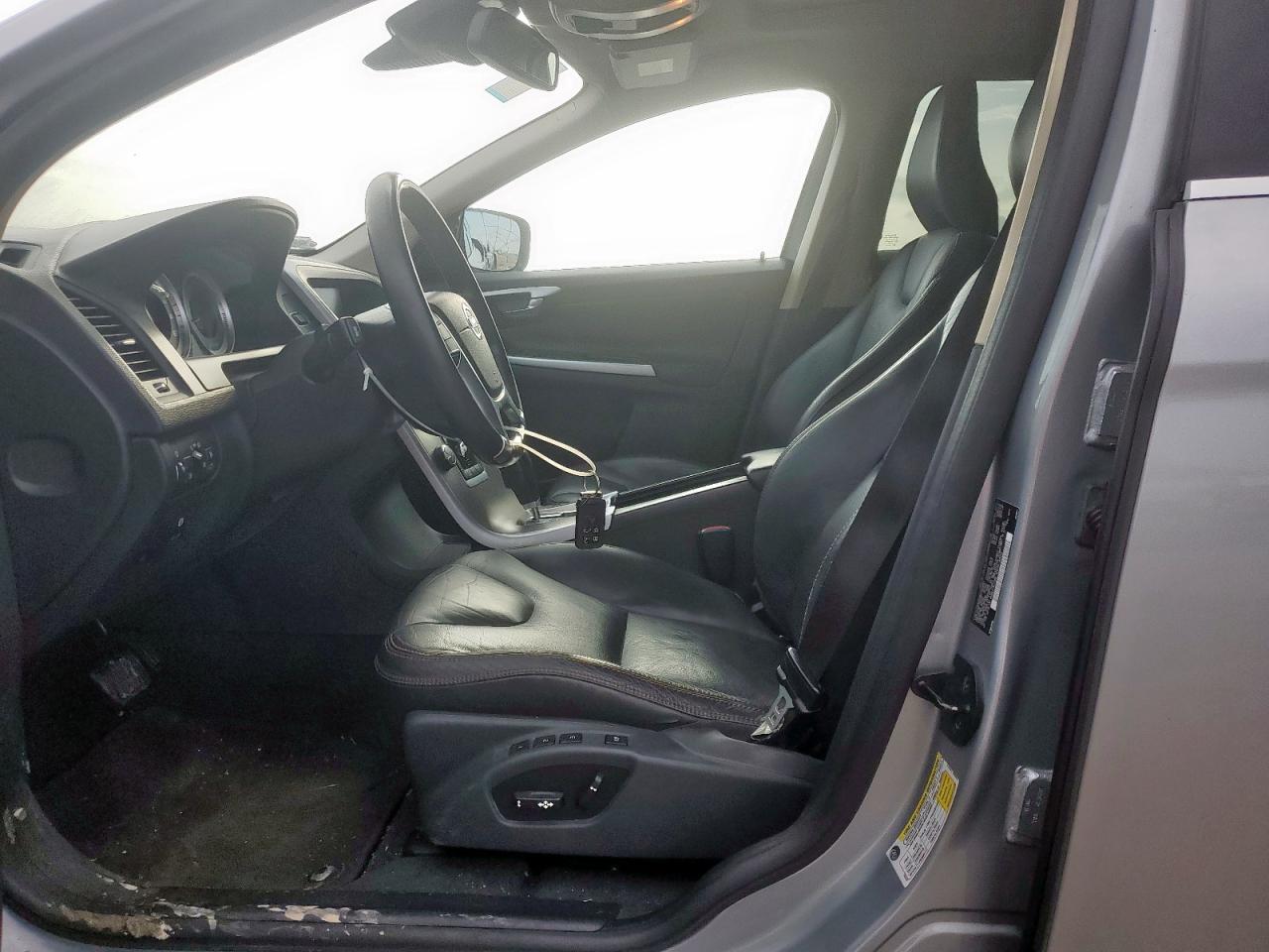 2011 Volvo Xc60 T6 VIN: YV4902DZ9B2225551 Lot: 64251605