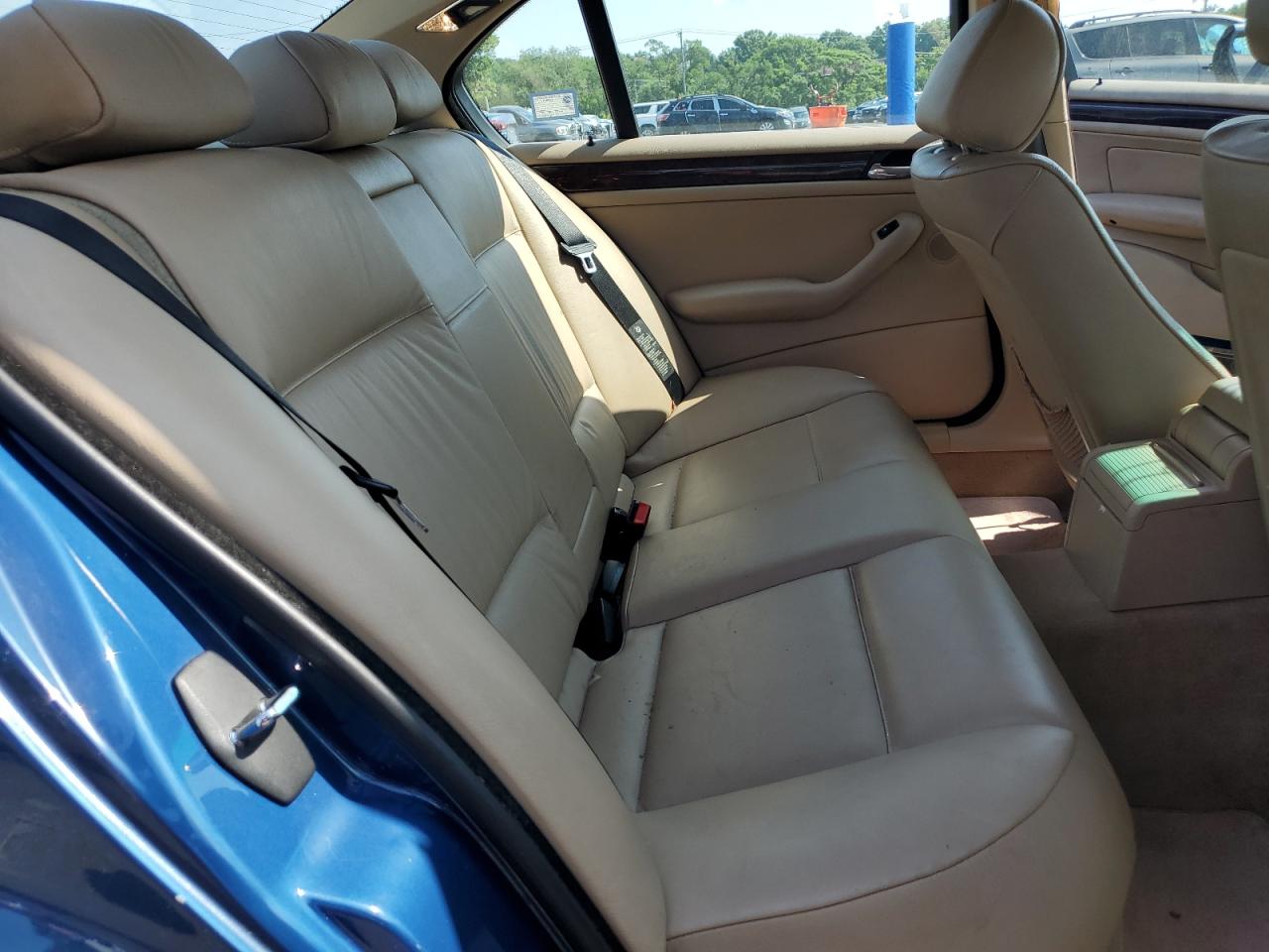 2003 BMW 330 Xi VIN: WBAEW53423PG20991 Lot: 62170005