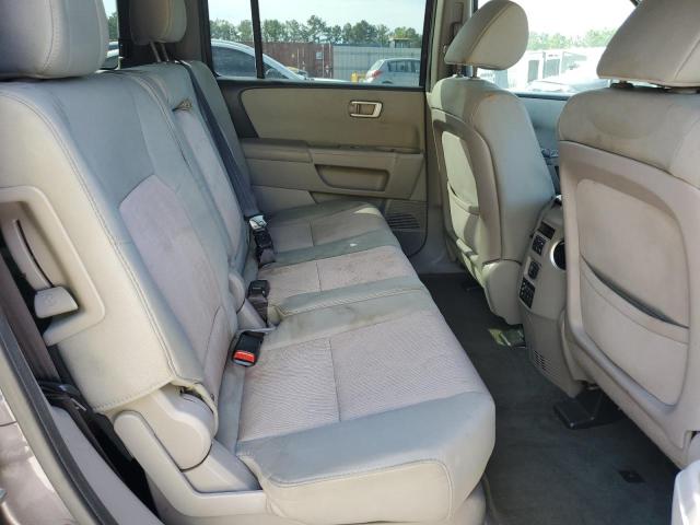 2015 HONDA PILOT SE  