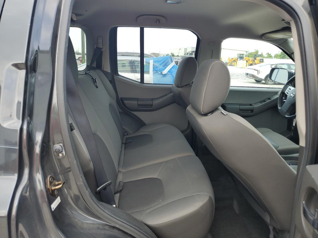 2014 Nissan Xterra X VIN: 5N1AN0NU2EN805764 Lot: 64335545