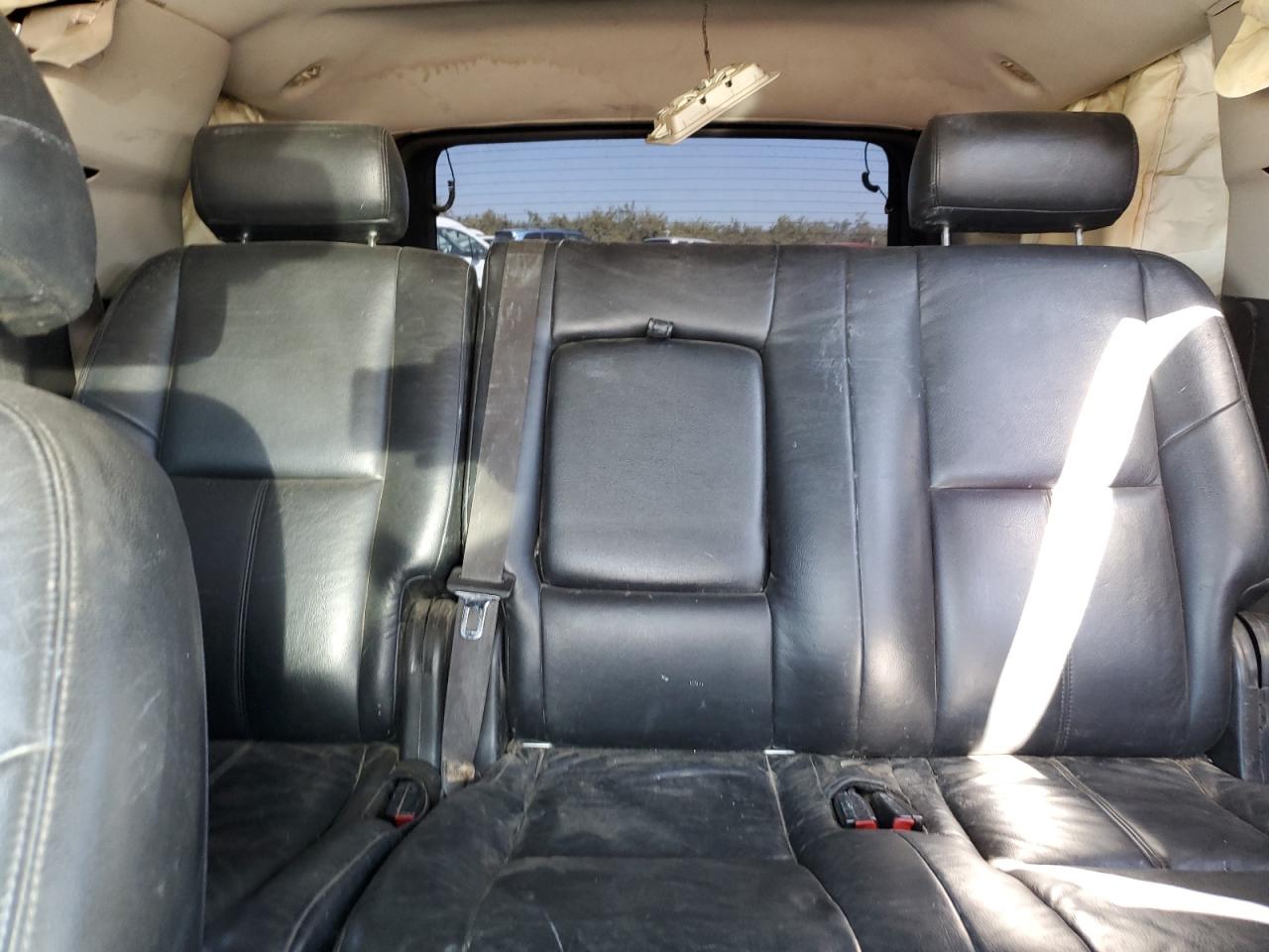 2008 GMC Yukon VIN: 1GKFC13088J235081 Lot: 64079025