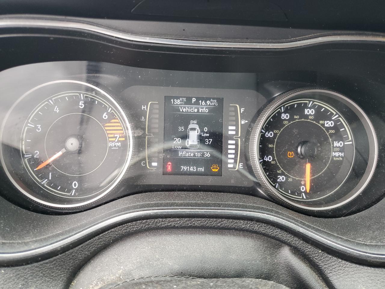 2019 Jeep Cherokee Latitude VIN: 1C4PJMCB5KD299853 Lot: 63647715